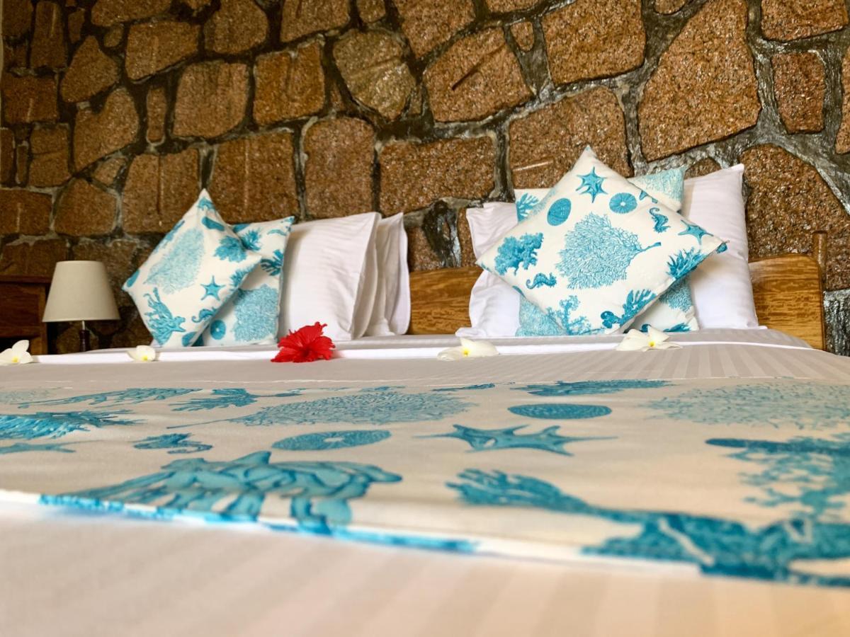 Exotic Guest House Anse Volbert Village Exterior foto