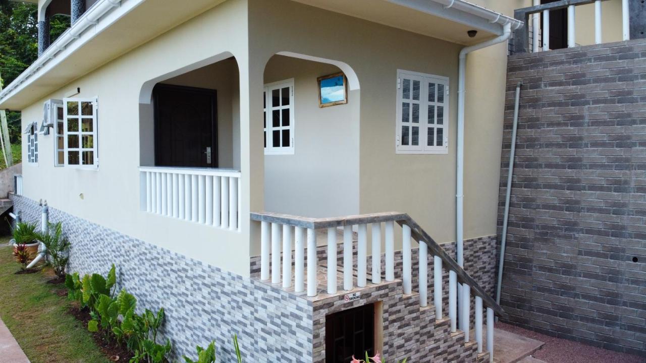 Exotic Guest House Anse Volbert Village Exterior foto