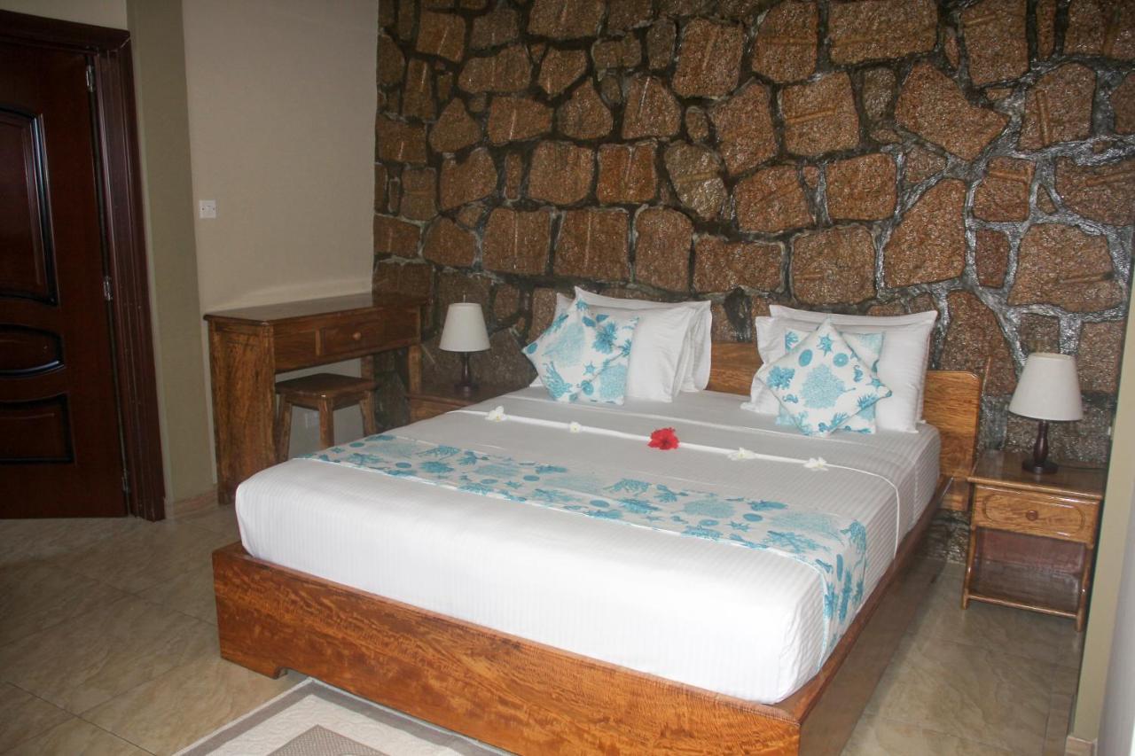 Exotic Guest House Anse Volbert Village Exterior foto