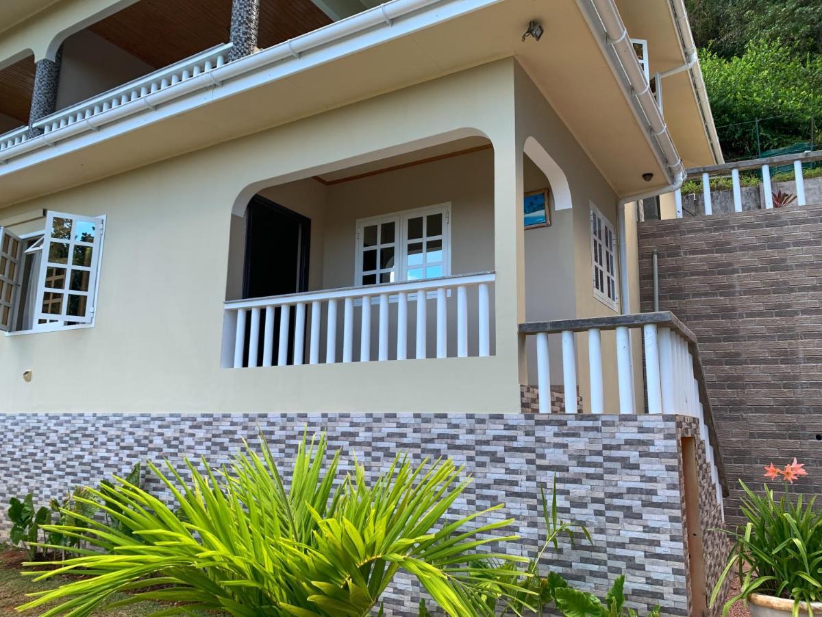Exotic Guest House Anse Volbert Village Exterior foto